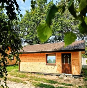 Budynek, w którym mieści się kompleks wypoczynkowy