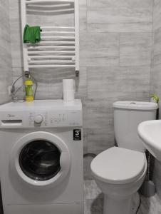 Bilik mandi di Meskheti Tower Unit 78