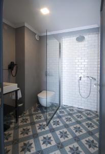 Koupelna v ubytování Smart City Bodrum Hotel + 35 fotografií