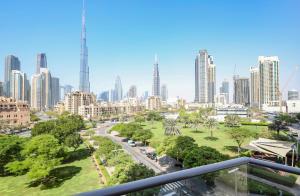 Nespecifikovaný výhled na destinaci Dubaj nebo výhled na město při pohledu z apartmánu