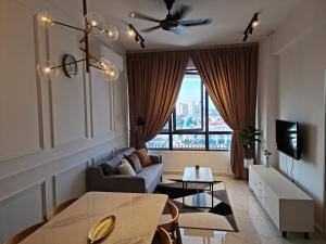 Χώρος καθιστικού στο Sakifa's Home @ Troika Kota Bharu