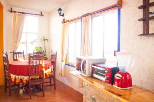 Ruang duduk di Hotel La Cabaña