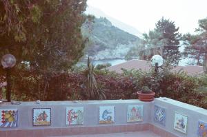 Paesaggio naturale nelle vicinanze della villa