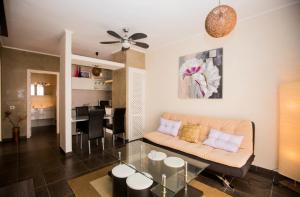Χώρος καθιστικού στο Yucca Park ApartHotel