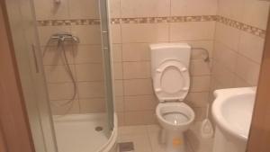 A bathroom at Apartament Jukić