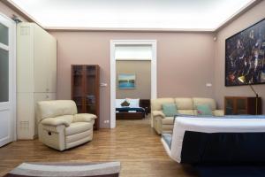 Kiraly Central Apartment with FREE parking and AC 1068 Budapest, 102 Király utca 5th floor 2A kép - 2