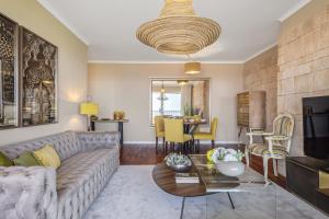 Et opholdsområde på Hideaway Apartment by Homie