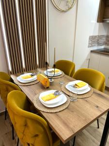 Fotografija v galeriji nastanitve Apartman Lux-besplatno korišćenje zasebne garaže v mestu Sremska Mitrovica