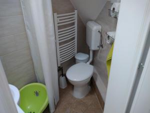 Koupelna v ubytování Kisfaludy Sándor Apartman