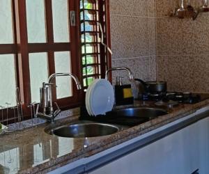 Virtuve vai virtuves zona naktsmītnē Bella Casa - casa completa APA Barra de Mamanguape