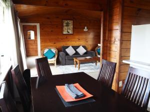 Posezení v ubytování Edgewater Motel + 37 fotografií