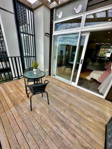 Afbeelding uit fotogalerij van Plush 3 bedroom property in Hobsonville in Auckland