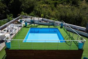 Bazén v ubytování New River Hotel nebo v jeho okolí