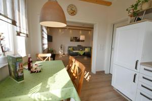 Køkken eller tekøkken på Spreewald Ferienhaus Bludniki