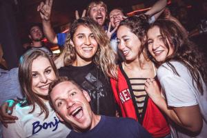 Goście zatrzymujący się w obiekcie Balmers Hostel