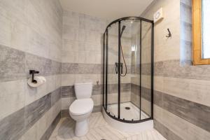 Kúpeľňa v ubytovaní Apartamenty i pokoje gościnne Wajdówka