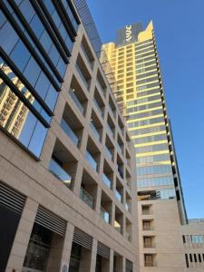 El edificio en el que está el departamento