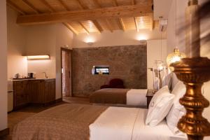 Cama ou camas em um quarto em Quinta de São Francisco Houses mais 37 fotos