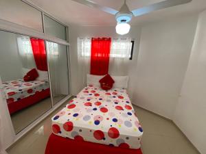 Postel nebo postele na pokoji v ubytování Santiago City Center Huge nice Apartment to stay rooftop to enjoy the city view