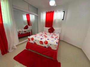 Postel nebo postele na pokoji v ubytování Santiago City Center Huge nice Apartment to stay rooftop to enjoy the city view