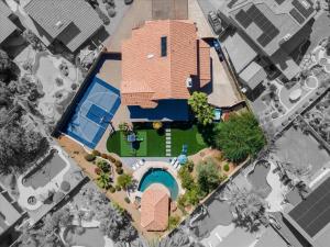 an overhead view of a brick house with a swimming pool at The Elysian Escape in Phoenix