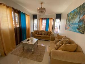 Posezení v ubytování Santiago City Center Huge nice Apartment to stay rooftop to enjoy the city view