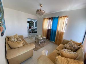 Posezení v ubytování Santiago City Center Huge nice Apartment to stay rooftop to enjoy the city view