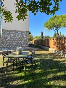 Vườn quanh Le Pistachier - Maison cozy avec jardin privatif +9 ảnh