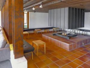 Area tempat duduk di Charmant logement vue dégagée Jeanne d'Arc