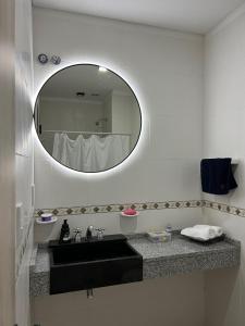 Phòng tắm tại DEPARTAMENTO EN COMPLEJO RESIDENCIAL RESISTENCIA