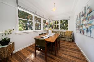 Fotografie z fotogalerie ubytování Pine Lodge v destinaci Blackheath + 11 fotografií