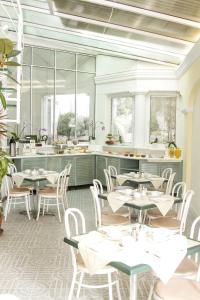 Restoran atau tempat lain untuk makan di Classic Hotel