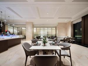 Posezení v ubytování Crowne Plaza Dujiangyan by IHG
