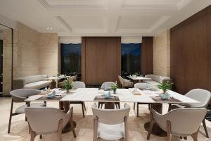Posezení v ubytování Crowne Plaza Dujiangyan by IHG