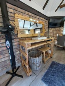 Imagine din galeria proprietății The Spare Room Cottage - cosy and private în Bloemfontein