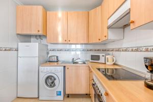 Kuchyň nebo kuchyňský kout v ubytování Apartment in Bolnuevo