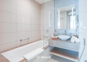 Koupelna v ubytování Manzil - Stunning 3BR Apt in Paramount nr Burj