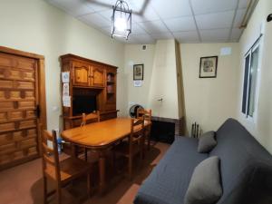 Posezení v ubytování Casa Rural Mesa del Lobo Perita