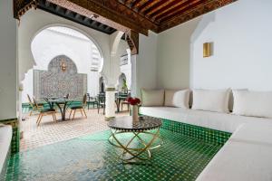 Posezení v ubytování The Grand Riad and Spa