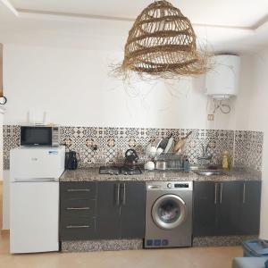 Kuhinja oz. manjša kuhinja v nastanitvi La Brise Studio à Taghazout 2-3px