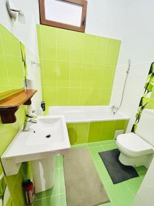 Ένα μπάνιο στο Hidden gem in the old town +22 φωτογραφίες