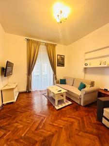 Μια τηλεόραση ή/και κέντρο ψυχαγωγίας στο Hidden gem in the old town