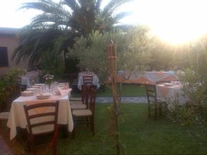 A garden outside Agriturismo S´Aranada