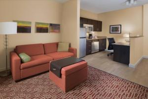 Kuchyň nebo kuchyňský kout v ubytování TownePlace Suites by Marriott Lake Jackson Clute