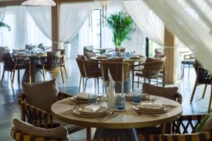 Restoran atau tempat lain untuk makan di Ramlah Resort Sealine Beach