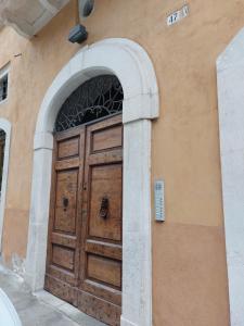 Η πρόσοψη ή η είσοδος του Casa Vacanze al Castello L' Aquila