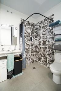 Ванная комната в Aldabea I apartamento sostenible