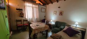 Χώρος καθιστικού στο OASIS II Las Moras, con cochera y jardin