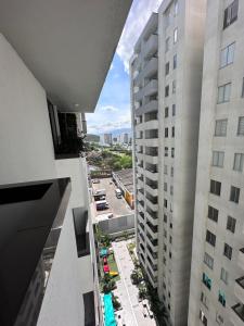 vista sul soffitto di una strada tra due edifici di luxxe ! estrategico y vacacional a Cúcuta