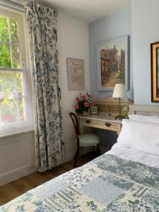 Gallery image of Esme's in Winchester